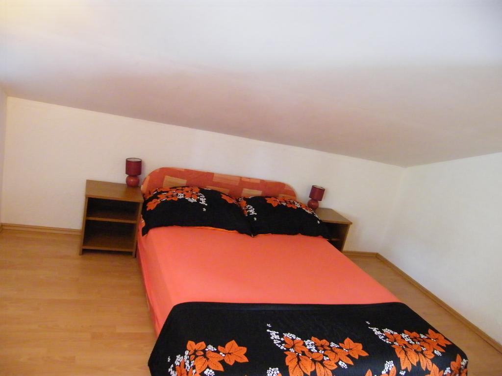 Apartment Aida Trogir Exterior photo